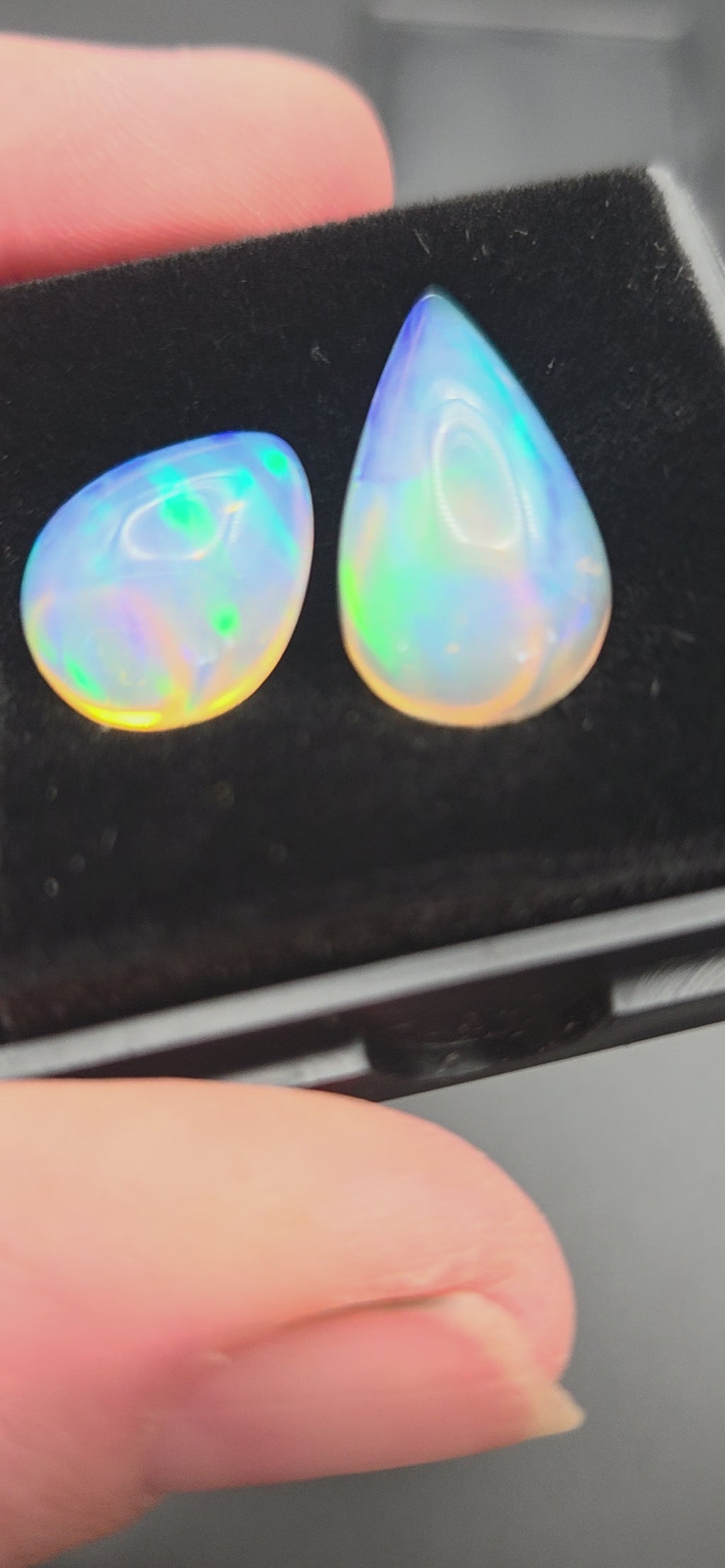 Welo Opal Cabochons 2 Piece Set 10.20 Total Carat Weight