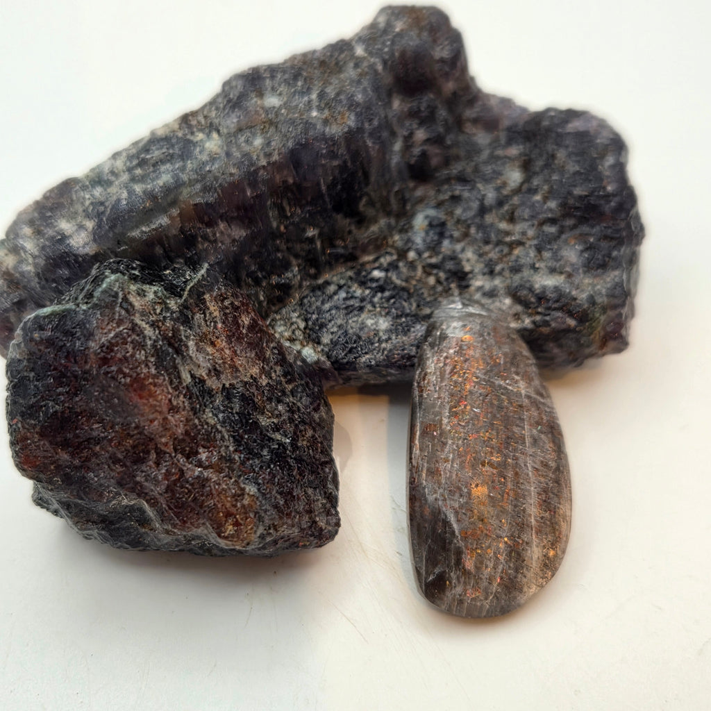 Iolite Sunstone (Sold by the Gram) — lapidary rough